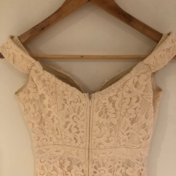 Off-shoulder, lined, lace maxi dress (cream-coloured) SOLD - Picture 3 of 11